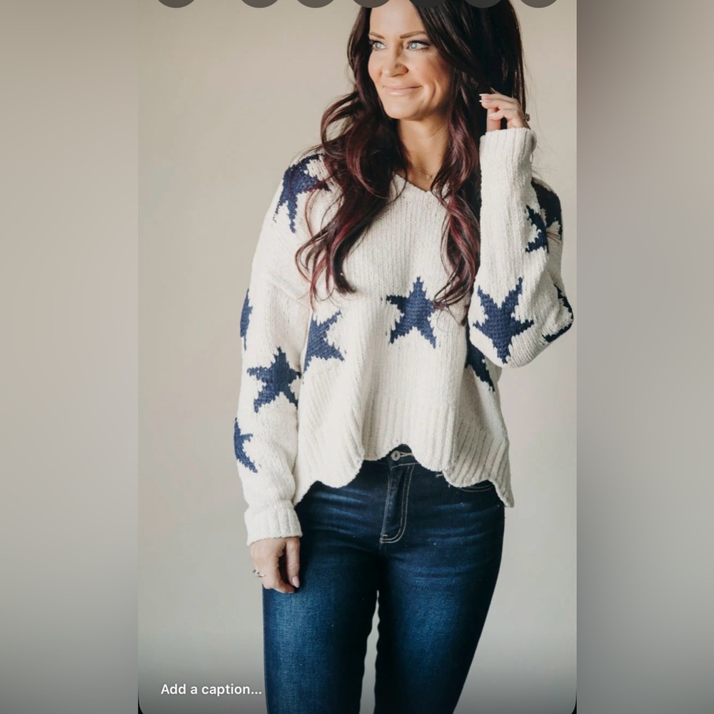 Entro Cream and Black Star V-Neck Sweater